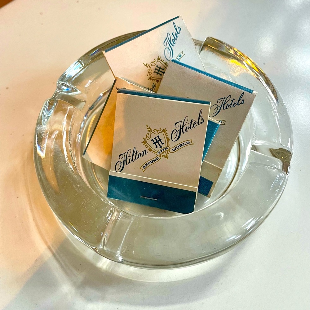 Hilton Hotels Around The World Souvenir Matchbooks (4) & Matching Ashtray Lot